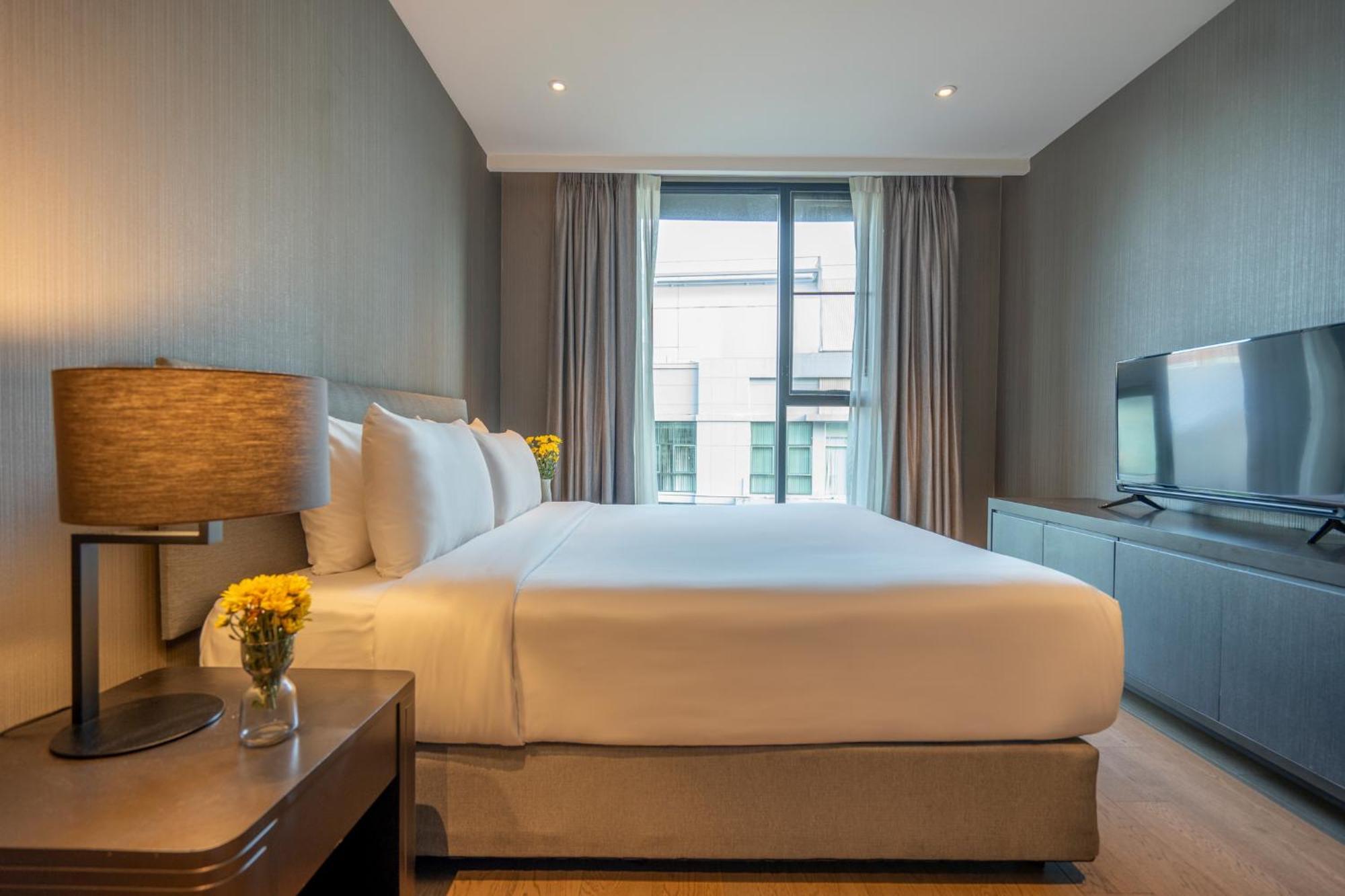 Walton Suites Sukhumvit Бангкок Экстерьер фото