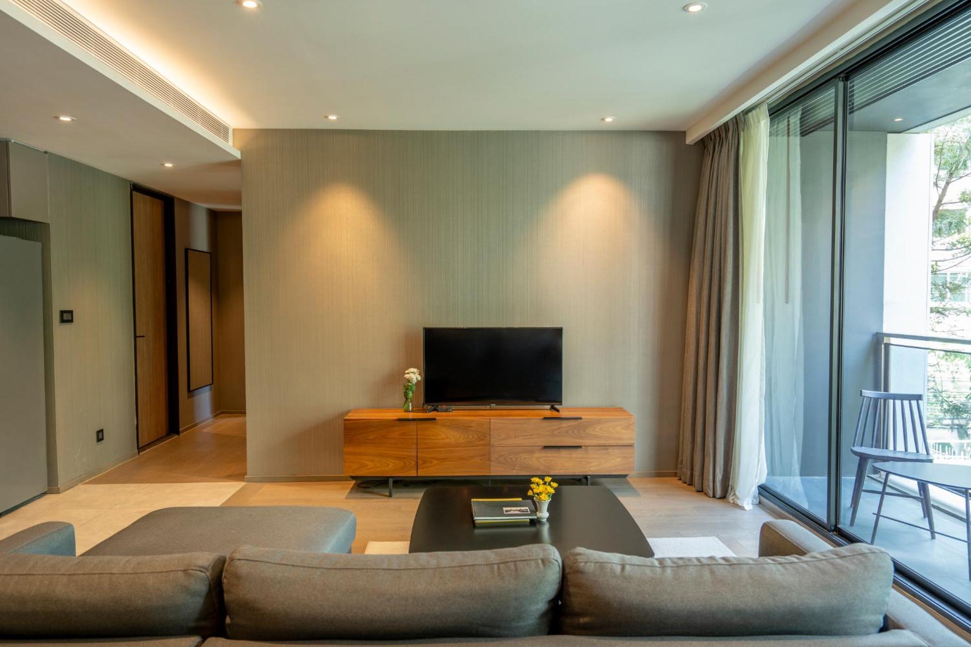 Walton Suites Sukhumvit Бангкок Экстерьер фото