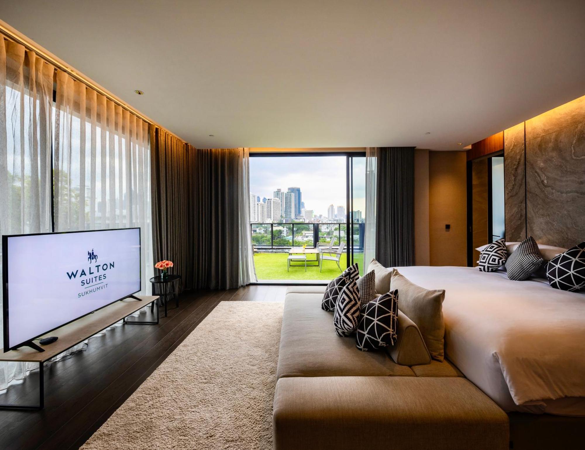 Walton Suites Sukhumvit Бангкок Экстерьер фото